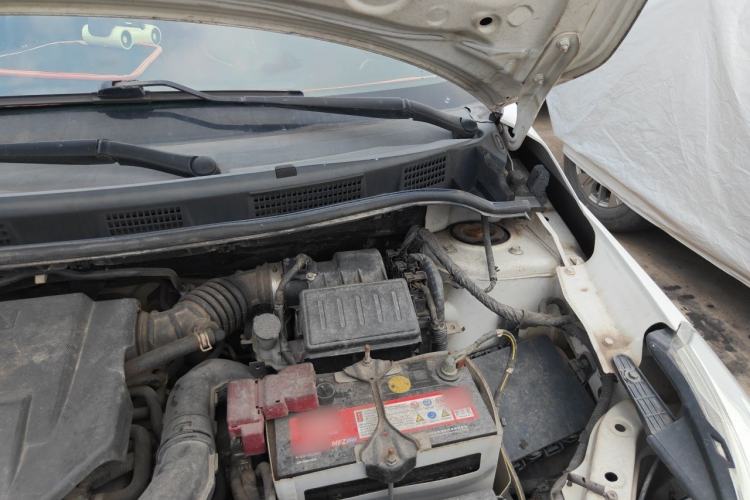 Used Venucia R50 2016 1.6L Manual Elite Edition Engine Bay Left