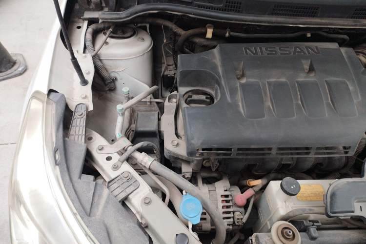 Used Venucia R50 2016 1.6L Automatic Elite Edition Engine Bay Right