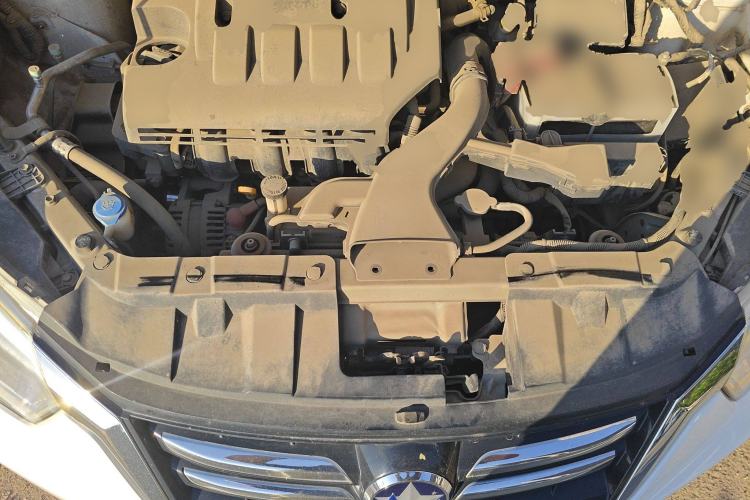 Used Venucia R50 2016 1.6L Manual Elite Edition Engine Bay