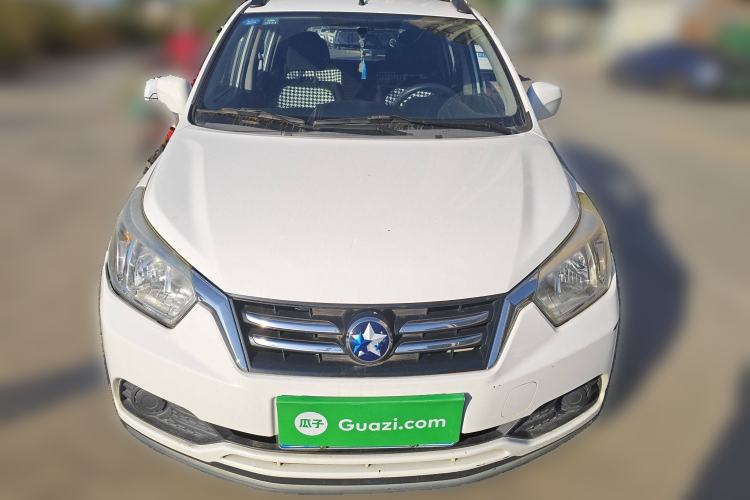 Used Venucia R50 2016 1.6L Manual Elite Edition Exterior 1