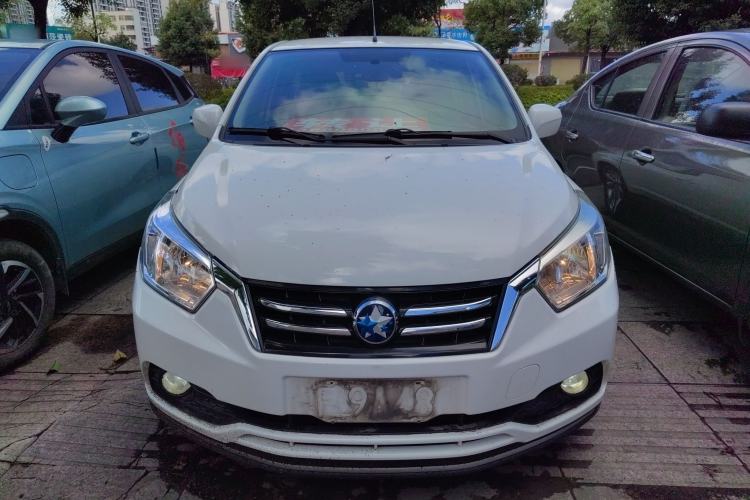 Used Venucia R50 2016 1.6L Manual Elite Edition Front