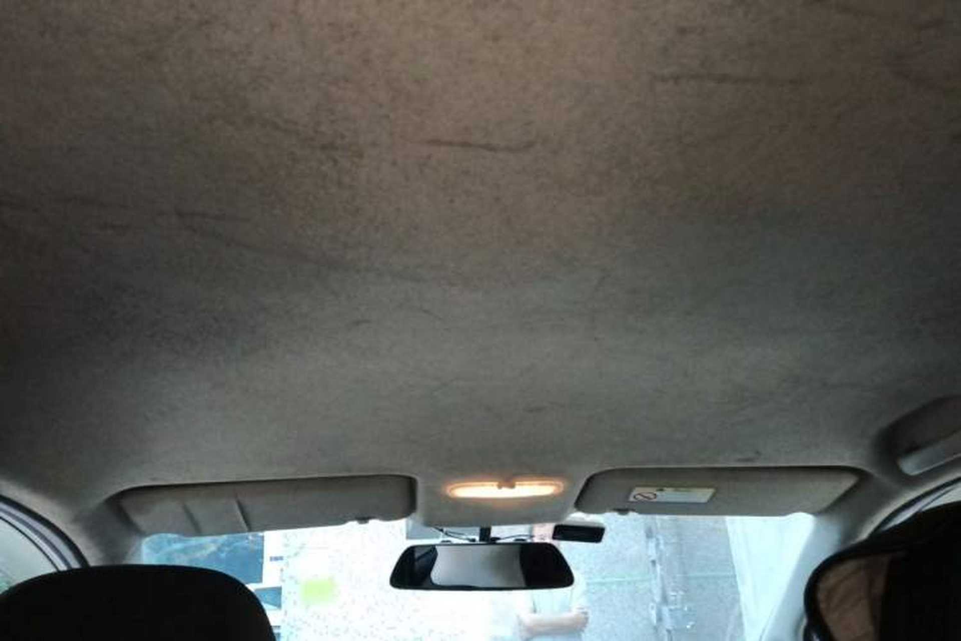 Used Venucia R50 2016 1.6L Automatic Elite Edition Headliner