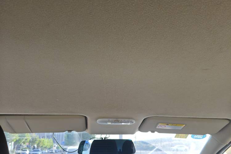 Used Venucia R50 2016 1.6L Manual Elite Edition Headliner