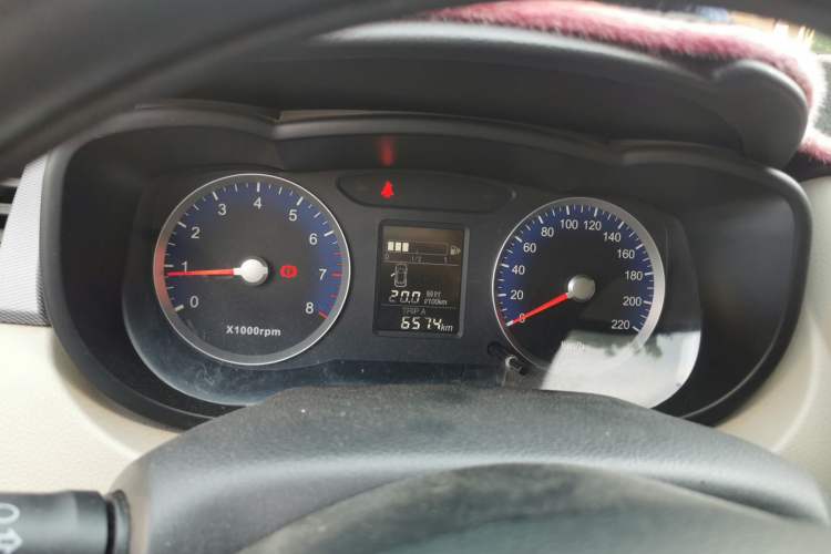 Used Venucia R50 2016 1.6L Manual Elite Edition Instrument Cluster