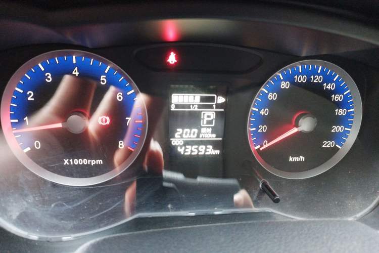 Used Venucia R50 2016 1.6L Automatic Elite Edition Instrument Cluster