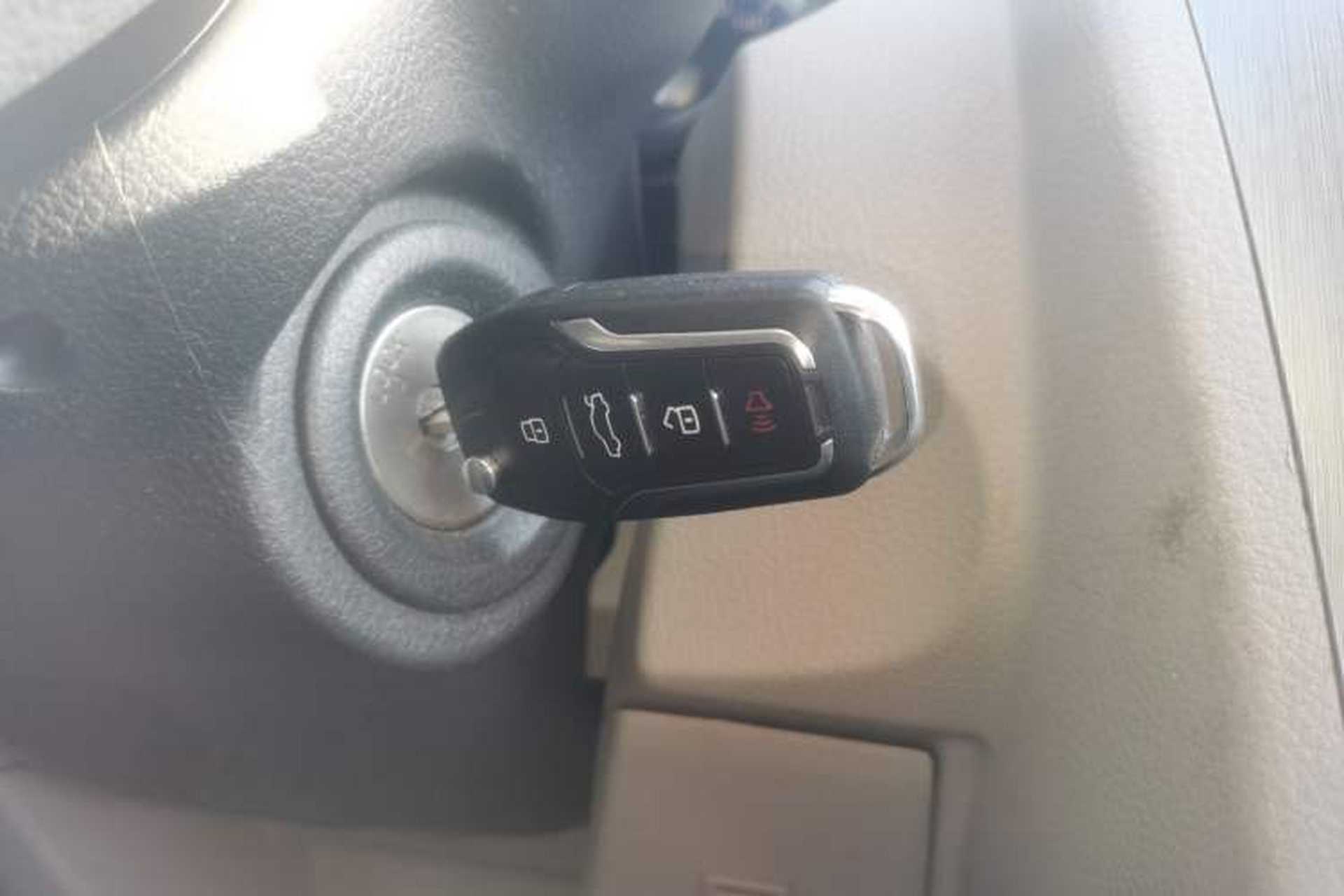 Used Venucia R50 2016 1.6L Automatic Elite Edition Interior 1