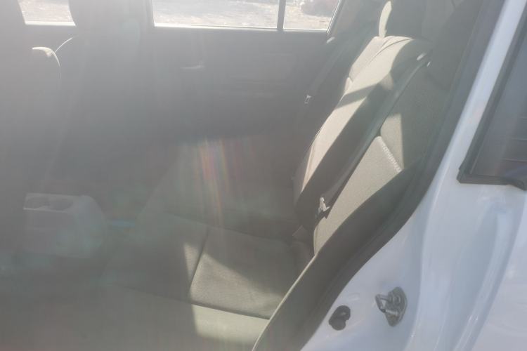 Used Venucia R50 2016 1.6L Automatic Elite Edition Interior 4