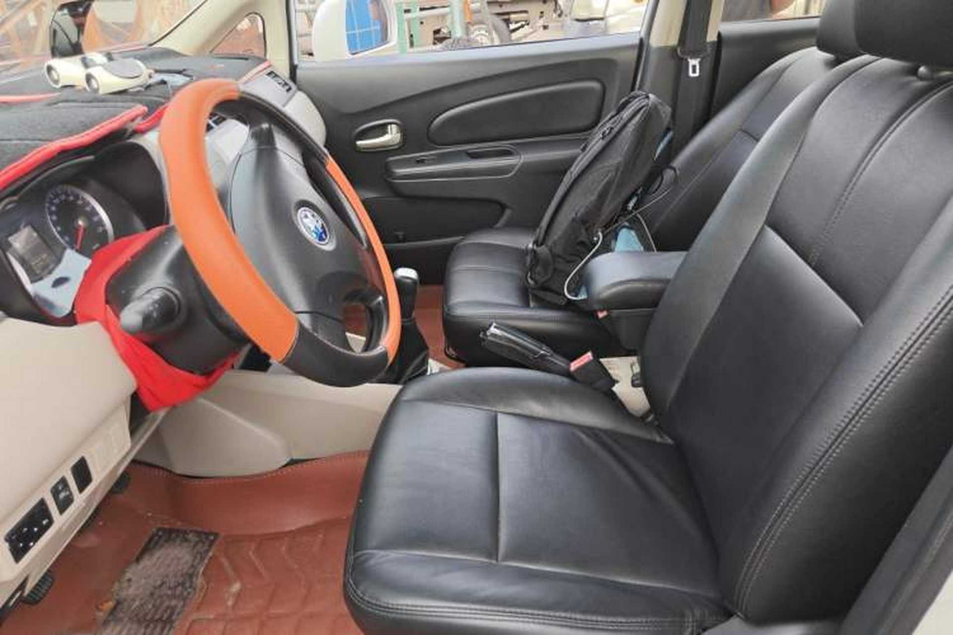 Used Venucia R50 2016 1.6L Manual Elite Edition Left Front Seat