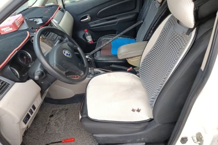 Used Venucia R50 2016 1.6L Automatic Elite Edition Left Front Seat