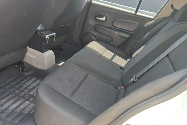 Used Venucia R50 2016 1.6L Manual Elite Edition Left Rear Seat