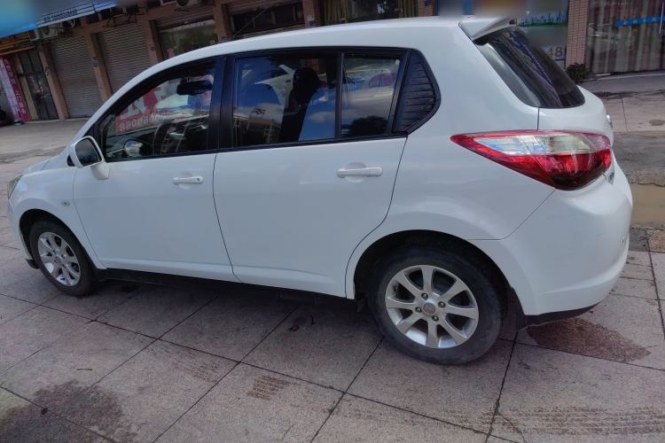 Used Venucia R50 2016 1.6L Manual Elite Edition Left Side