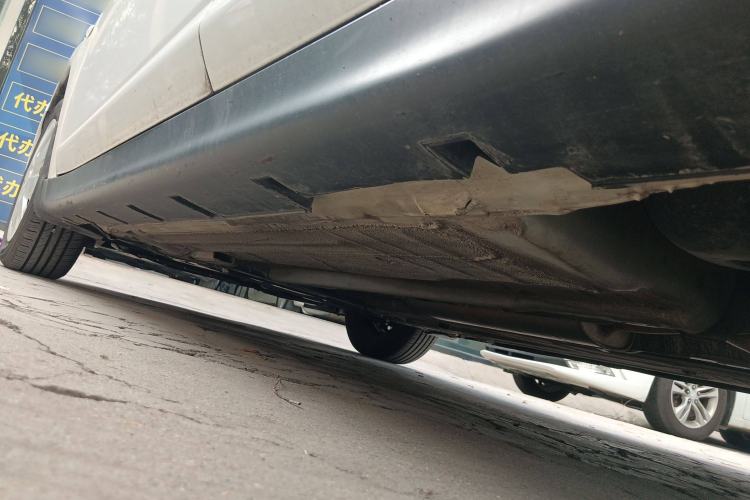 Used Venucia R50 2016 1.6L Manual Elite Edition Left Side Sill