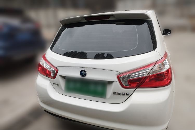 Used Venucia R50 2016 1.6L Automatic Elite Edition Rear