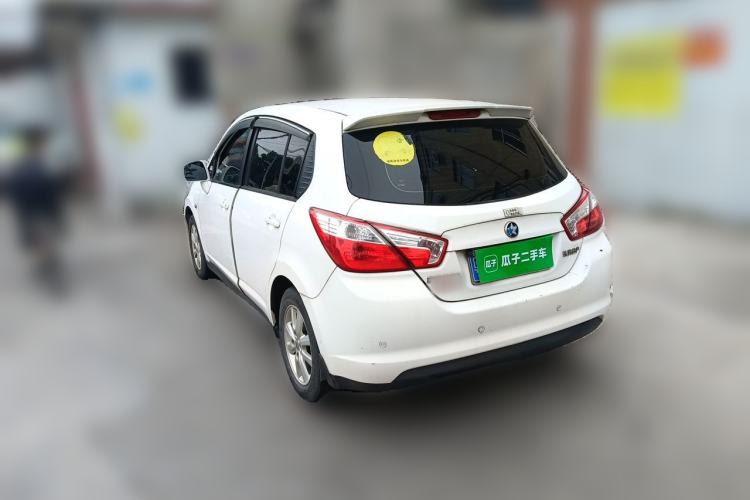 Used Venucia R50 2016 1.6L Automatic Elite Edition Rear Left 45 Deg