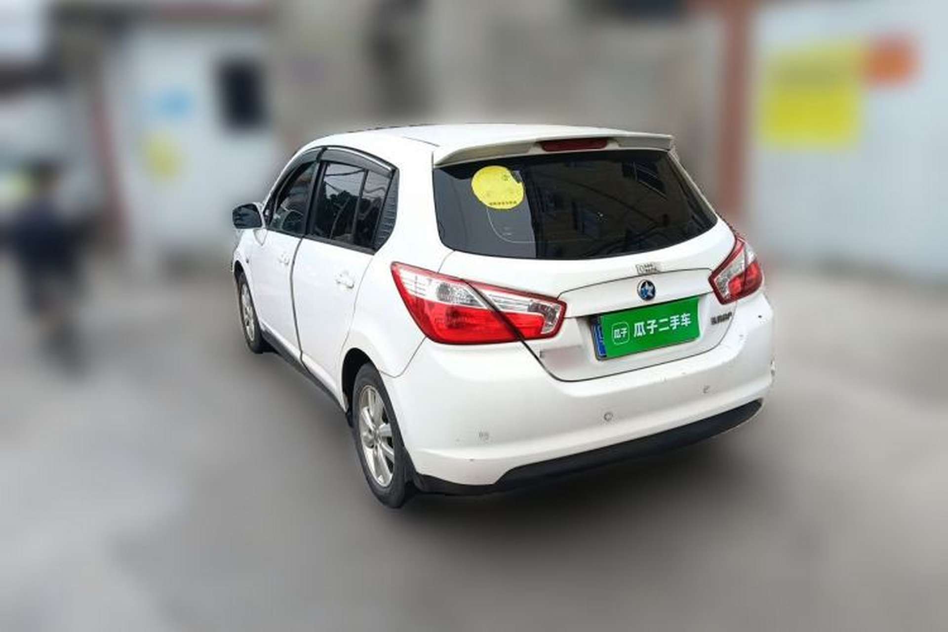 Used Venucia R50 2016 1.6L Automatic Elite Edition Rear Left 45 Deg