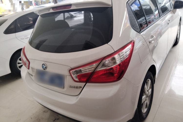 Used Venucia R50 2016 1.6L Manual Elite Edition Rear