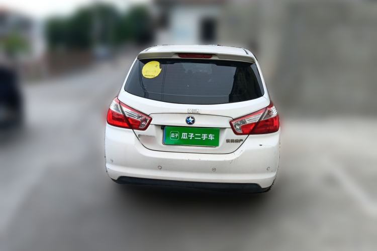 Used Venucia R50 2016 1.6L Automatic Elite Edition Rear