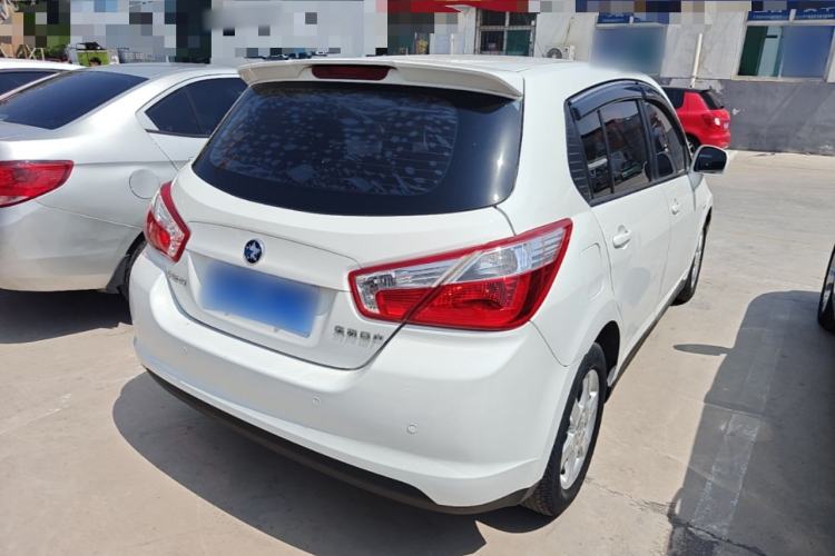 Used Venucia R50 2016 1.6L Manual Elite Edition Rear Right 45 Deg