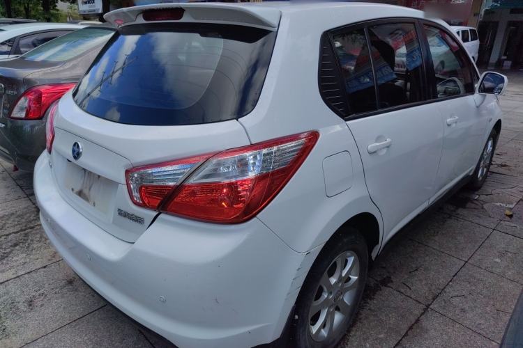 Used Venucia R50 2016 1.6L Manual Elite Edition Rear Right 45 Deg