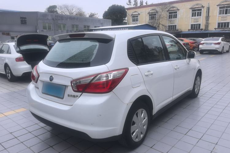 Used Venucia R50 2016 1.6L Automatic Elite Edition Rear Right 45 Deg