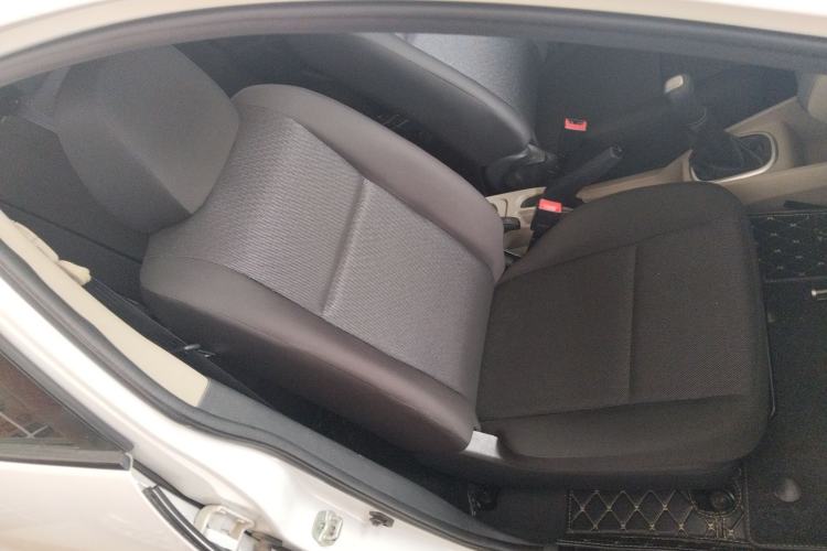 Used Venucia R50 2016 1.6L Manual Elite Edition Right Front Seat