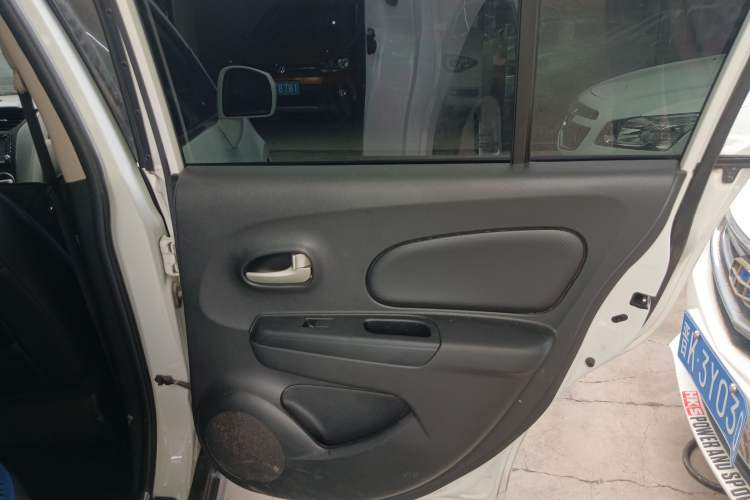 Used Venucia R50 2016 1.6L Manual Elite Edition Right Rear Door Interior