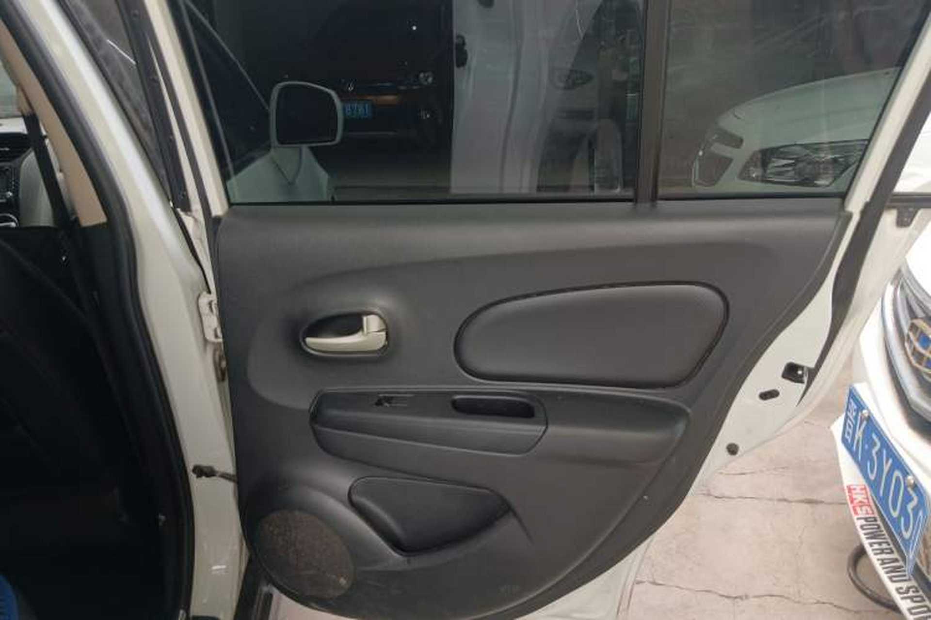 Used Venucia R50 2016 1.6L Manual Elite Edition Right Rear Door Interior