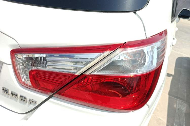 Used Venucia R50 2016 1.6L Manual Elite Edition Right Rear Taillight