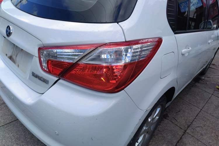 Used Venucia R50 2016 1.6L Manual Elite Edition Right Rear Taillight