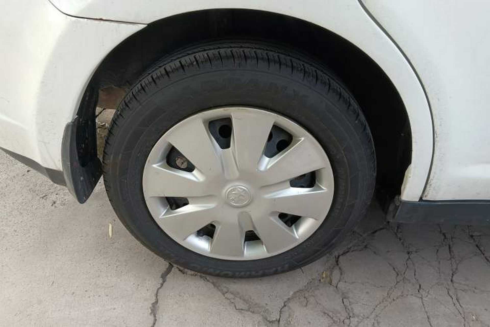 Used Venucia R50 2016 1.6L Manual Elite Edition Right Rear Wheel Hub