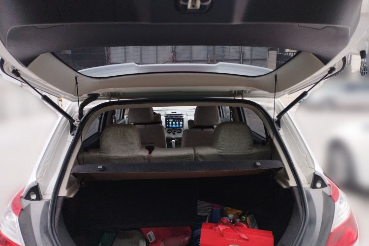 Used Venucia R50 2016 1.6L Automatic Elite Edition Trunk