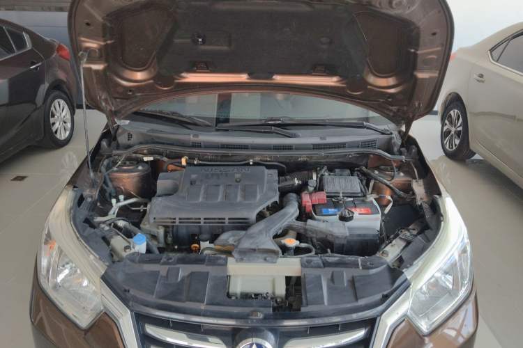 Used Venucia R50 2016 1.6L Automatic Elite Edition Engine Bay