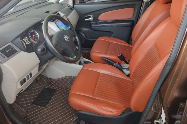 Used Venucia R50 2016 1.6L Automatic Elite Edition Left Front Seat