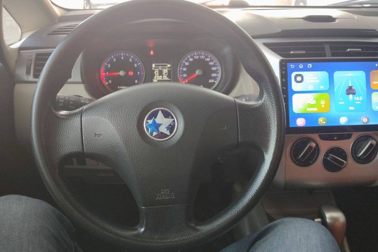 Used Venucia R50 2016 1.6L Automatic Elite Edition Steering Wheel