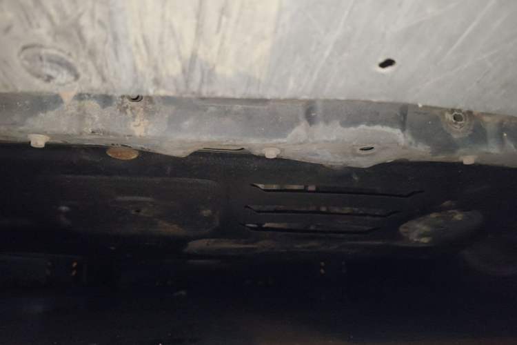 Used Venucia R50X 2013 1.6L Automatic Model Chassis Front