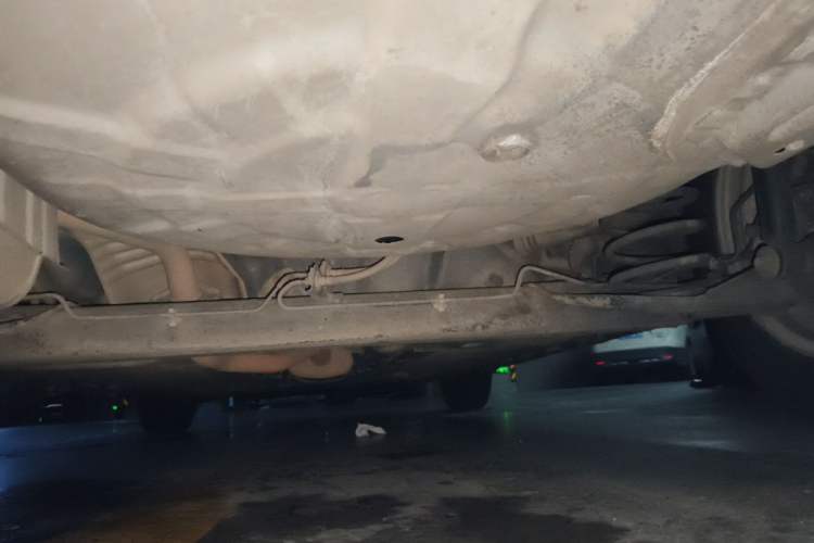 Used Venucia R50X 2013 1.6L Automatic Model Chassis Rear