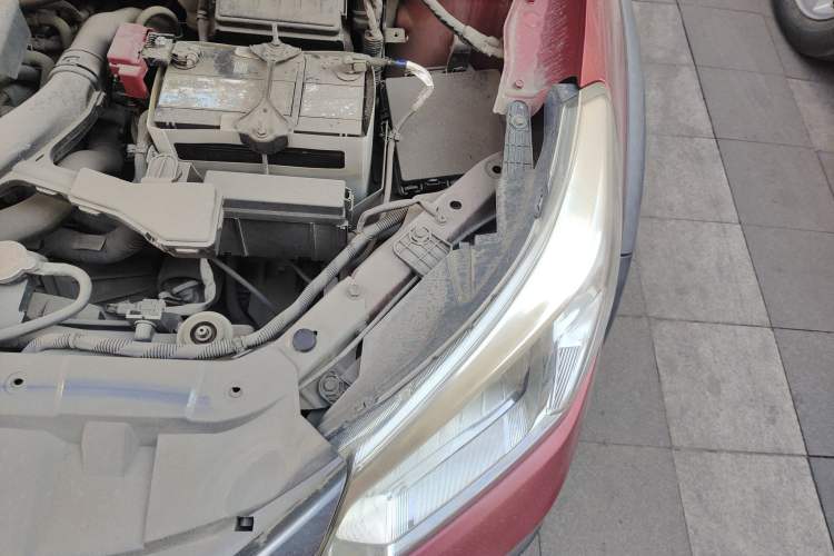 Used Venucia R50X 2013 1.6L Automatic Model Engine Bay Left
