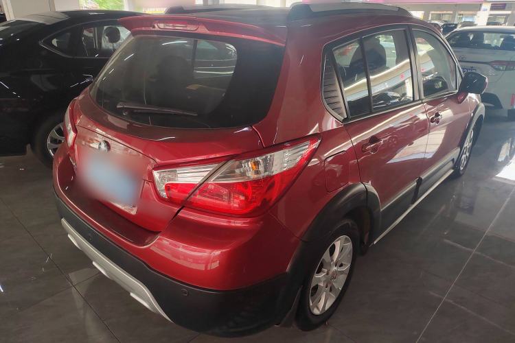 Used Venucia R50X 2013 1.6L Manual Model Exterior 5