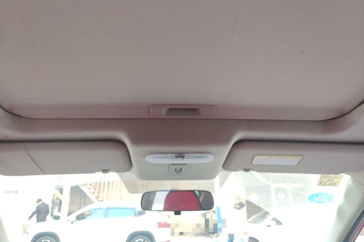 Used Venucia R50X 2013 1.6L Automatic Model Headliner