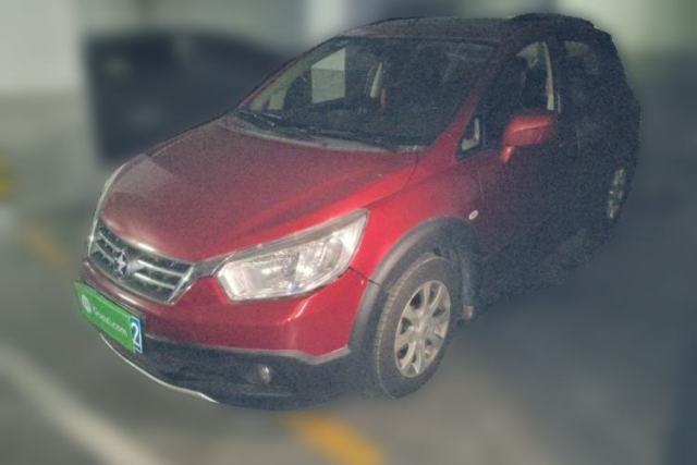 Used Venucia R50X 2013 1.6L Automatic Model