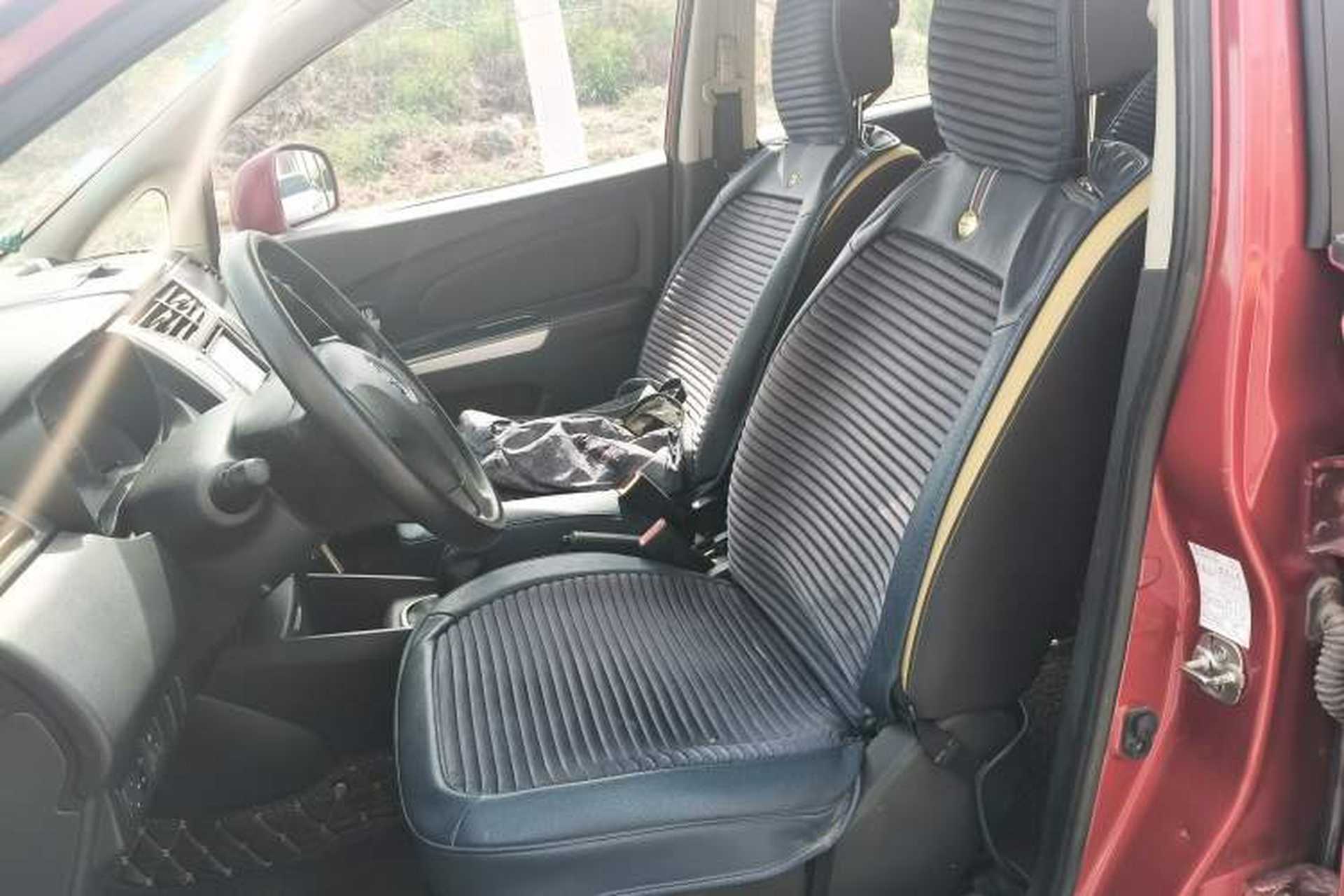 Used Venucia R50X 2013 1.6L Manual Model Left Front Seat