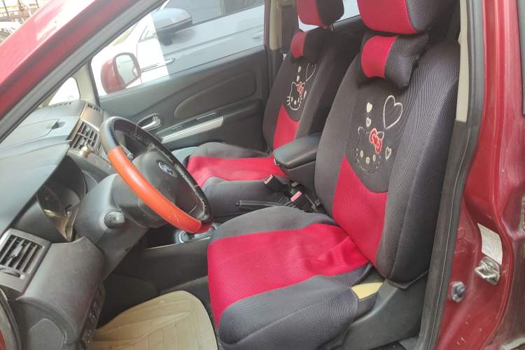Used Venucia R50X 2013 1.6L Automatic Model Left Front Seat