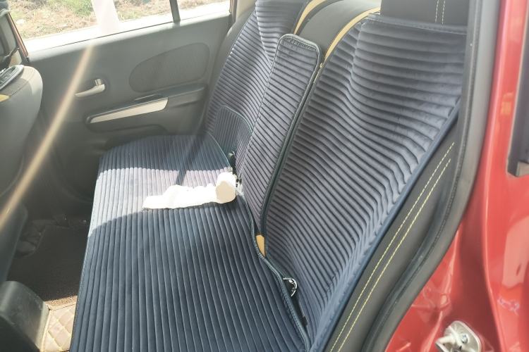 Used Venucia R50X 2013 1.6L Manual Model Left Rear Seat