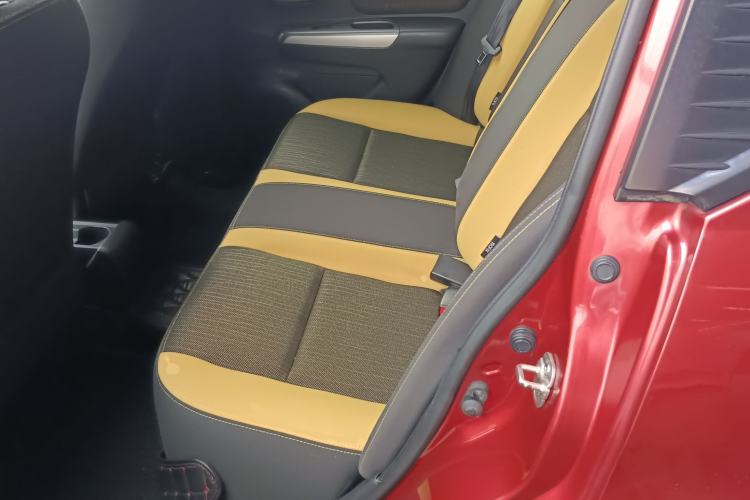 Used Venucia R50X 2013 1.6L Automatic Model Left Rear Seat