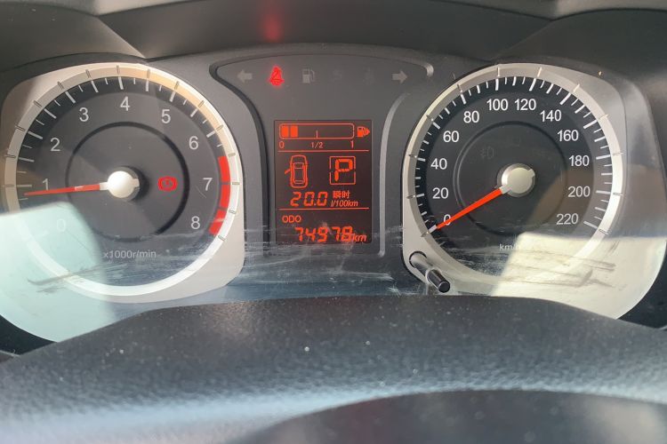 Used Venucia R50X 2013 1.6L Automatic Model Odometer Close Up