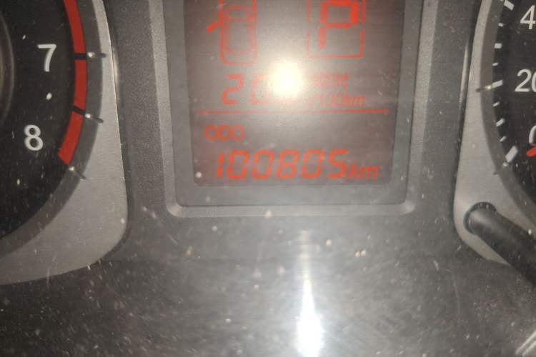 Used Venucia R50X 2013 1.6L Automatic Model Odometer Close Up