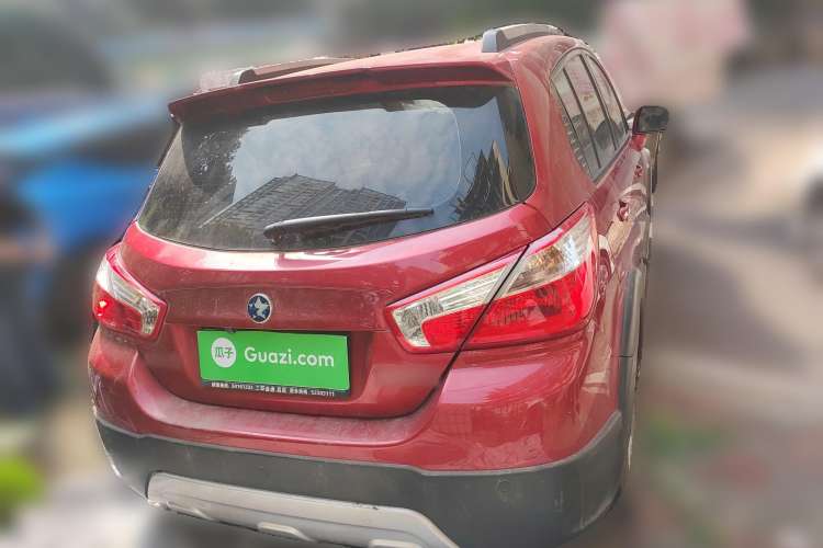 Used Venucia R50X 2013 1.6L Automatic Model Rear