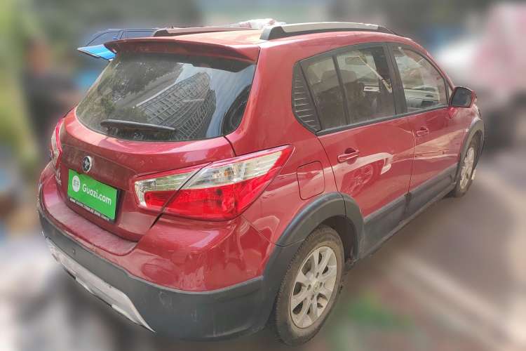 Used Venucia R50X 2013 1.6L Automatic Model Rear Right 45 Deg