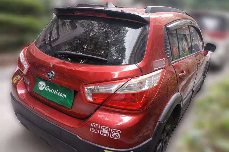 Used Venucia R50X 2013 1.6L Automatic Model Rear Right 45 Deg