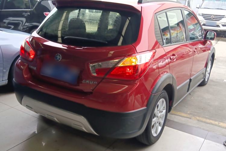 Used Venucia R50X 2013 1.6L Automatic Model Rear Right 45 Deg